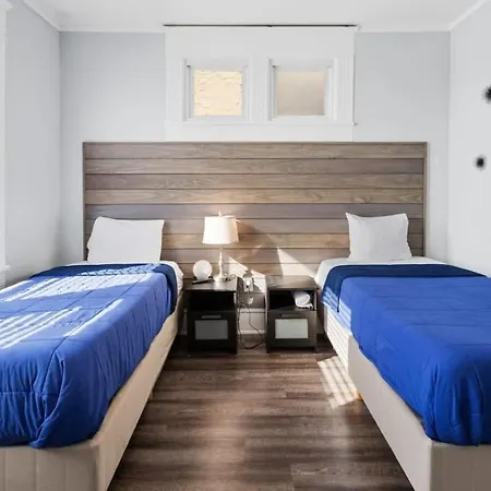 Beach Block Modern Penthouse 4Br 2Br Ocean Views